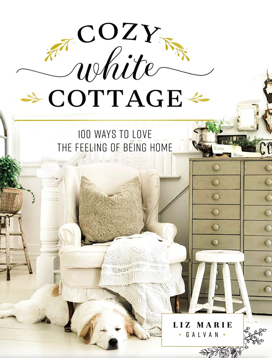 Cozy White Cottage / @lizmariegalvan