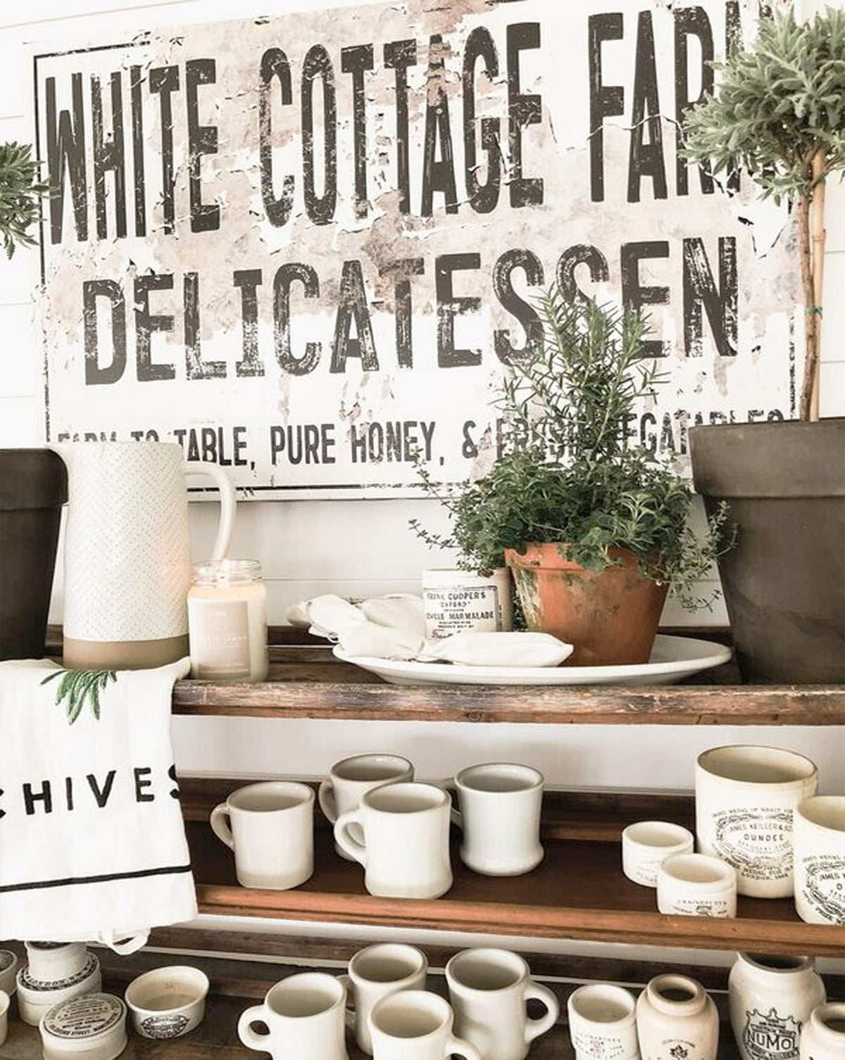 White Cottage Farm Sign - Farmhouse Decor Wall Art Canvas Print Vintage Sign